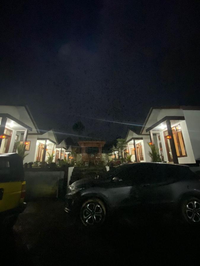 Villa Madinna Dieng Diyeng Exterior foto